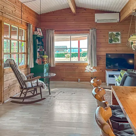 3 Bedroom Beautiful In * 하데르슬레우