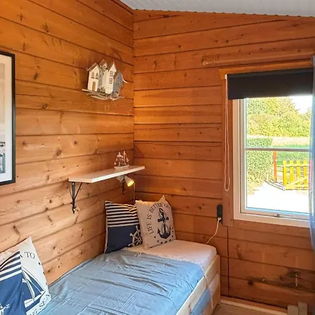 3 Bedroom Beautiful In Holiday home