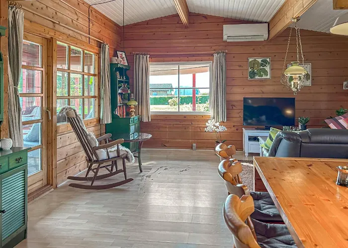 3 Bedroom Beautiful In * Haderslev