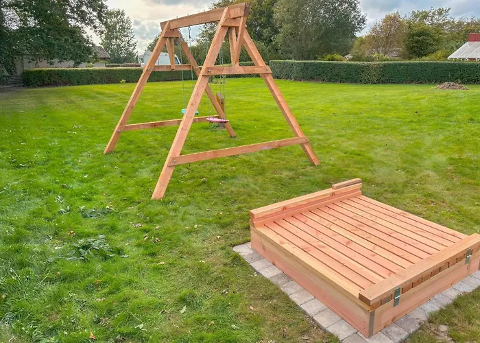 3 Bedroom Beautiful In * Haderslev